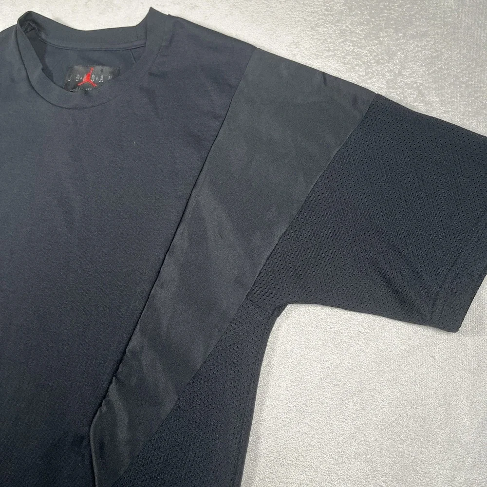 Nike Air Jordan Mens Flight T-Shirt Size Small S Black Mesh Short Sleeve Tee